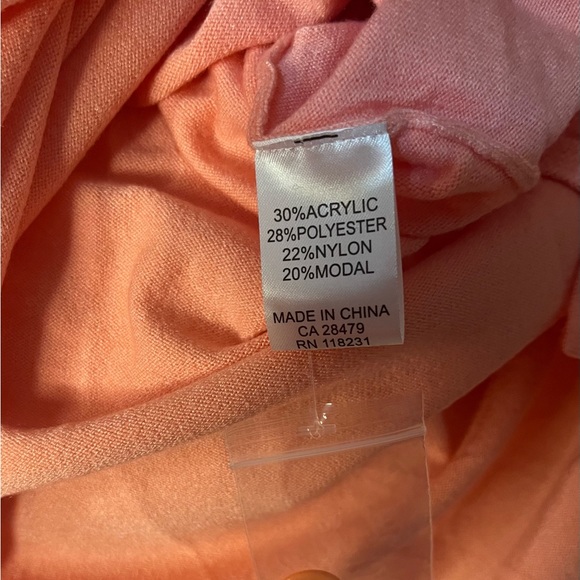 NWT Venetian Sweater in Peach w/ Large Buttons !! - Picture 10 of 12